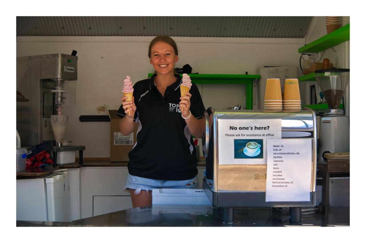 Greymouth Seaside Top 10 Holiday Park Eksteriør bilde